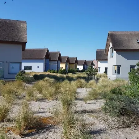 Дом отдыха Ostsee - Reetdachhaus Nr 2 